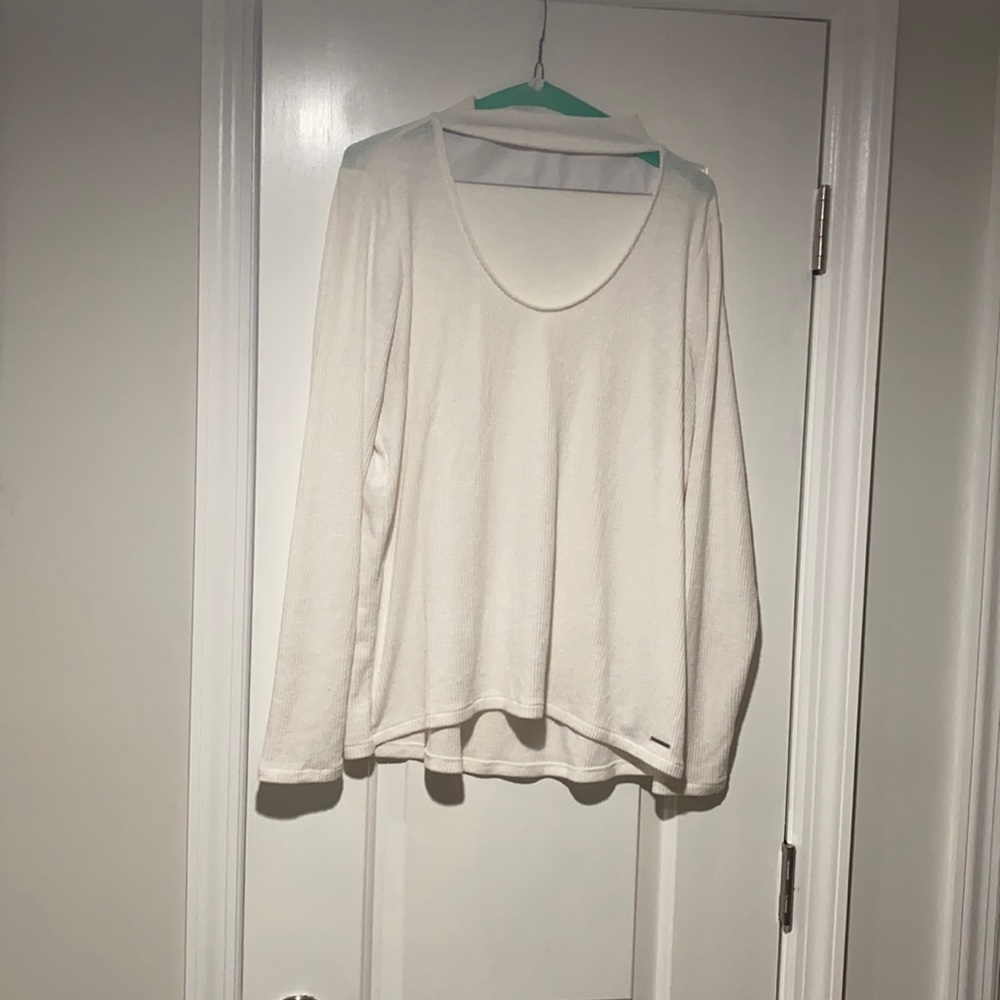 Calvin Klein cut out mock neck long sleeve shirt size Large